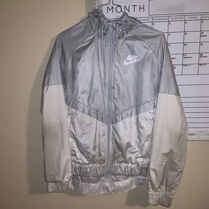 Nike wind jacket